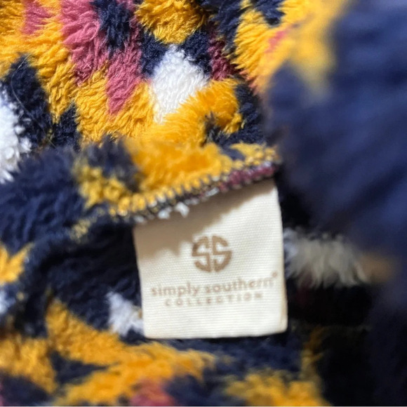 SIMPLY SOUTHERN Womens Aztec Fleece/Quilted Pullover Large - Picture 7 of 10